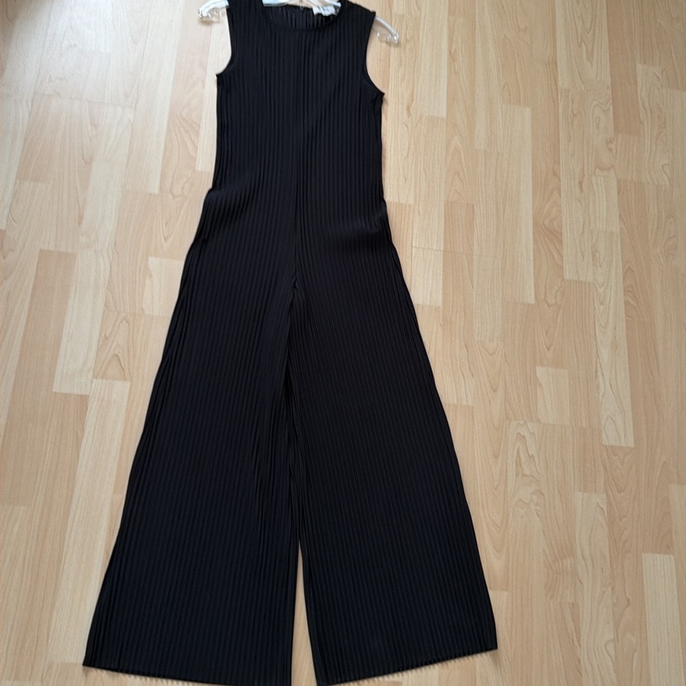 COS black pleated wide leg jumpsuit, size XS - Picture 8 of 12